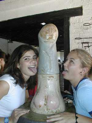 sculpture.lick.jpg